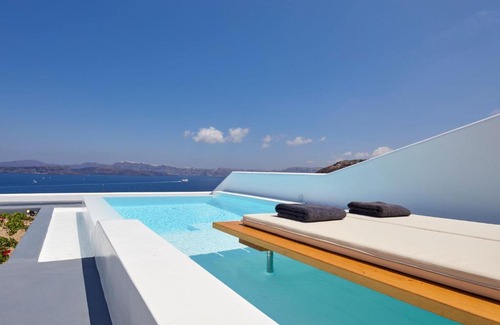 Akrotiri Villa | w Honagua Suite - Akrotiri - A Beautiful 1 Bedroom Suite with Heated Infinity Pool