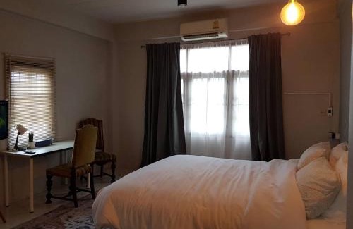 Saphan Sung Casa | W House Family & Group-Friendly Spacious Cozy Loft, Minburi - 15mins to BKK Airport