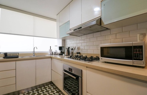 Chacarilla-Santa Cruz Apartamento | w Luxury 2BR in Blas Cerde a San Isidro