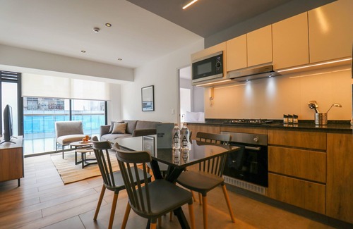 Centro Financiero de San Isidro Apartamento | w Magnificent 2BR w Great Balcony in San Isidro