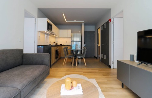 Centro Financiero de San Isidro Apartamento | w Magnificent 2BR w Great Balcony in San Isidro