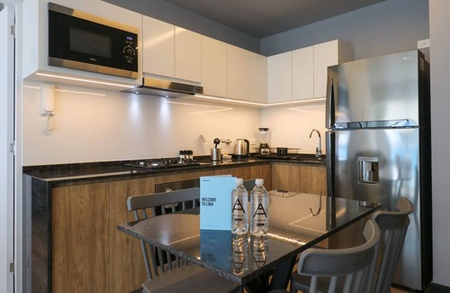 Centro Financiero de San Isidro Apartamento | w*| Magnificent 2BR w/ Great Balcony in San Isidro