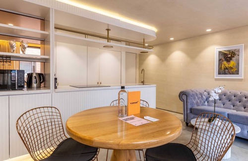 Chico Reservado Apartamento | w* | Modern 1BR Duplex in Parque 93
