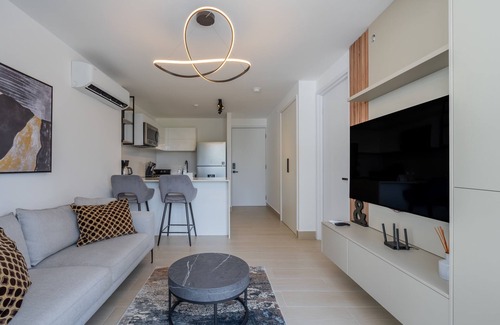 San Francisco Apartamento | w Radiant 1BR w Modern Balcony in San Francisco