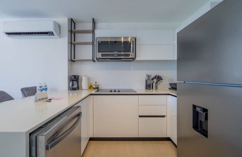 San Francisco Apartamento | w Radiant 1BR w Modern Balcony in San Francisco