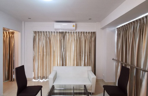 Khlong Chaokhunsing Casa | W Residents