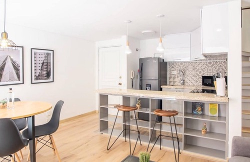 Chico Reservado Apartamento | w Trendy Duplex in Parque 93