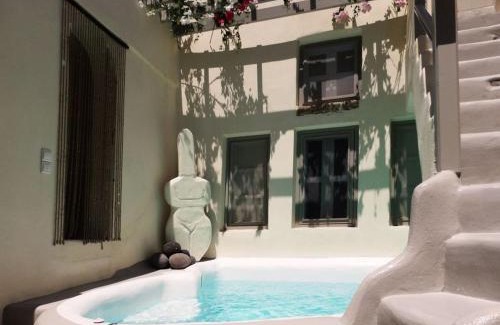 Emporio Villa | w Villa Cycladicas - Emporeio - A Wonderful 2 Bedroom Villa - Outdoor Pool and Jacuzzi