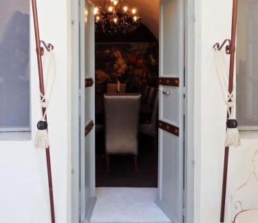 Emporio Villa | w Villa Tian - Emporeio - 3 Bedroom Villa With Private Pool and Jacuzzi