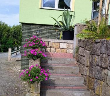 Szczytna Casa | W zieleni