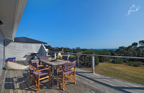 Coles Bay Casa | "Waders" se encuentra frente a la playa, con impresionantes vistas al mar.