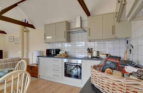 Beckley Casa | Waders - Two Bedroom House, Sleeps 4