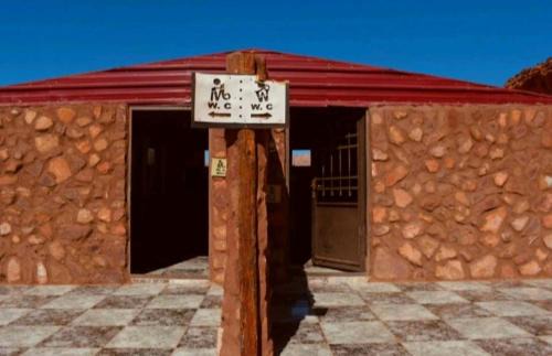 Wadi Rum Cama Y Desayuno | Wadi Rum Meteorite camp