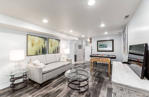 Farmington Casa | Wagon Wheel by Cloud Dream Homes