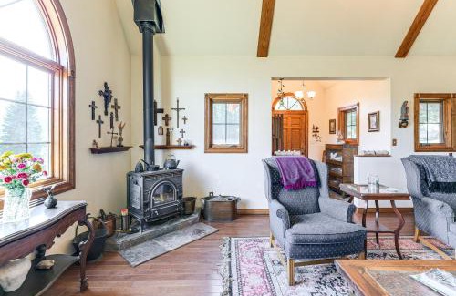 Creede Casa | Wagon Wheel Hideaway Near Fishing in Creede!