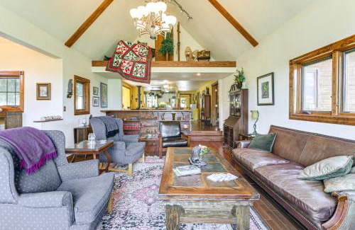Creede Casa | Wagon Wheel Hideaway Near Fishing in Creede!