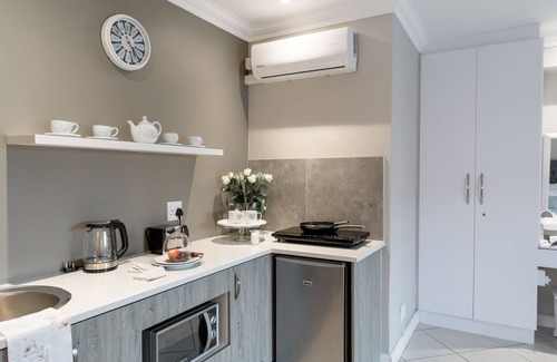 Summerstrand Casa | Wagtails Guest House