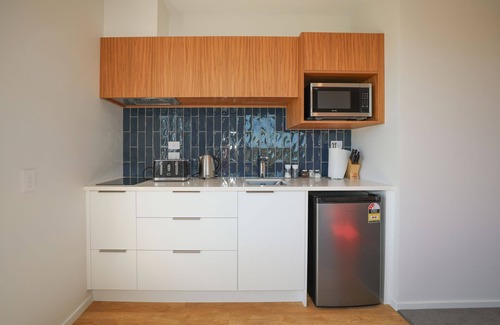 Wharewaka Cabaña | Wai Escape - Taupo Holiday Unit