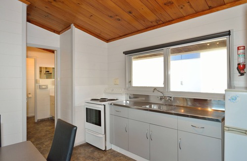 Gisborne Hotel | Waikanae Beach Motel