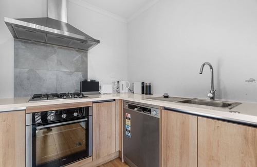 Hamilton East Casa | Waikato Rest - Hamilton Holiday Home