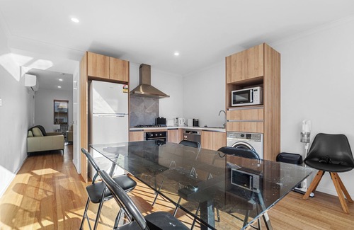 Hamilton East Casa | Waikato Rest - Hamilton Holiday Home