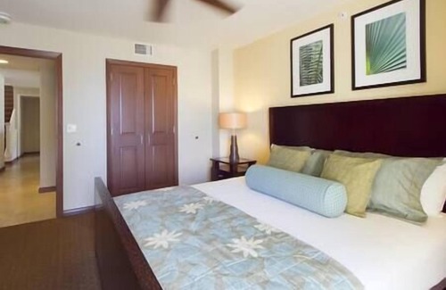 Waikiki Complejo | Waikikian Beach Walk Resort & Spa, Hot Tub, Beach!