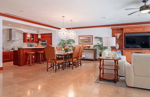 Wailea Villa | ROYAL ILIMA A201 en Wailea Beach Villas con vista a la playa de Wailea !!!