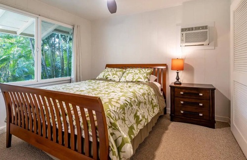 Pupukea Cabaña | Waimea Bay Cottage - Steps to beach, AC