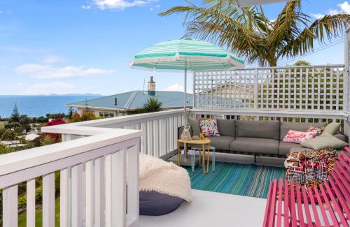 Waipu Cove Casa | Waipu Cove Palm Cottage - Waipu Cove Holiday Home