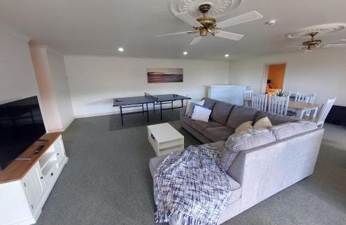 Waiwera Casa | Waiwera Clifftop - Eagle's Rest