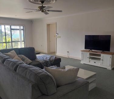 Waiwera Casa | Waiwera Clifftop - Eagle's Rest