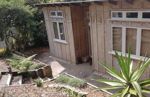 Palm Beach Cabaña | Waiwurri - Palm Beach Holiday Home, Waiheke