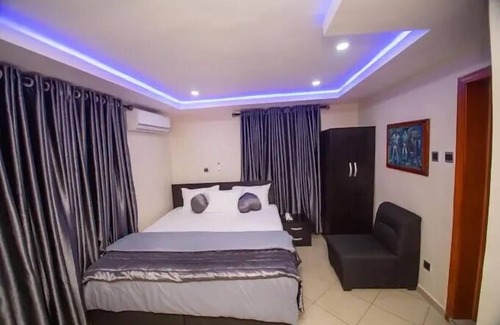 Somolu Hotel | WAJE HOTEL