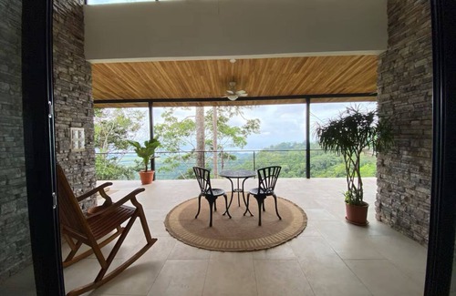 Jacó Casa | Wake to the birds, sleep to the sound of the waves