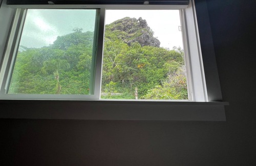 Ka'a'awa Casa | Wake up in a Hawaiian Paradise! - 3BD/2BA/Wi-Fi/Parking/Washer & Dryer