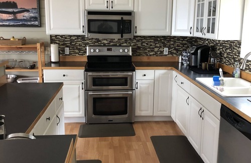 Sitka Casa | Wake up to a Volcano view!