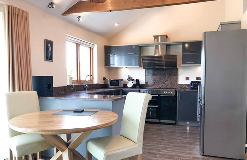 Marhamchurch Apartamento | Wake Up To Outstanding Rolling Countryside Views, Underfloor Heating, Spa Bath