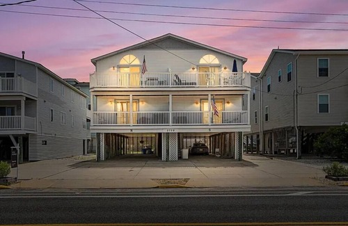 Sea Isle City Casa | Wake up to the sound of the ocean and fall asleep under glowing sunset skies