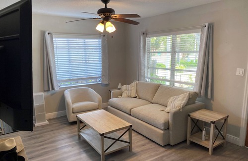 Old Southeast Casa | Wake up to the sunrise in this WATERFRONT Property in OLD SOUTHEAST!!!