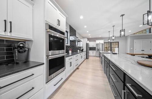 La Follette Casa | Wakes N Shades-Brand New. Private Dock. Hot Tub. 9 Bed/12 Bath.Theater Room
