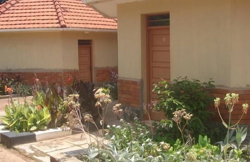 Gulu Hotel | Wal Ville Suites