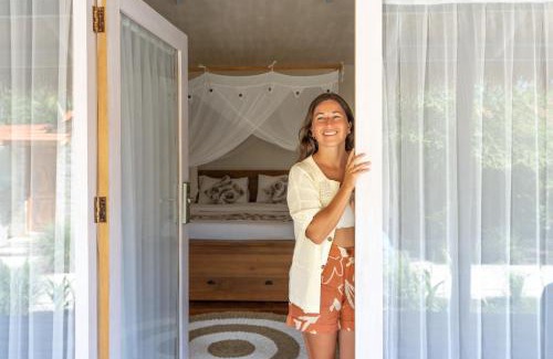 East Sumba Complejo | Walakiri Bungalow Single Room Bungalow with Queen Bed, Sofabed, Shower, FREE Access to Pool and Gym, Onsite SPA, Car-Bike-ATV Rental, Diving and Fishing