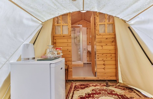 Alkborough Casa | Walcot Hall by Interhome