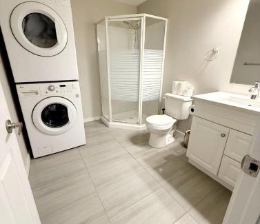 Southeast Calgary Casa | Walden Mount 1-Bedroom Suite