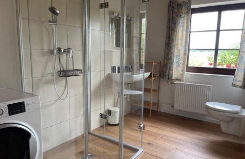 Alfen Casa | Waldhaus Wiesenblick mit Spielzimmer und Tischtennisraum