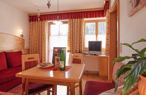 Schildlehen Apartamento | Waldrebe /fewo, 2 Schlafräume, 2 Badezimmer - Zeiserhof