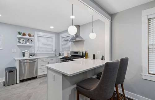 Harters Heights Casa | Walk 1/2 Mile to Campus & 1 Mile to ND Stadium!