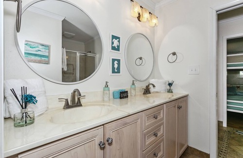 Miramar Beach Casa | Walk 2 Beach! Golf, Dining & More! -Sleeps 12