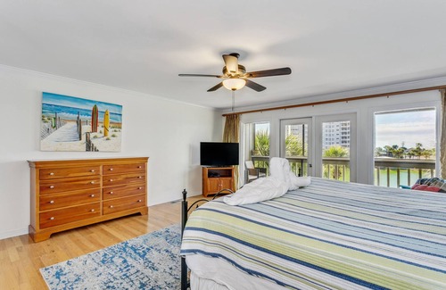 Miramar Beach Casa | Walk 2 Beach! Golf, Dining & More! -Sleeps 12