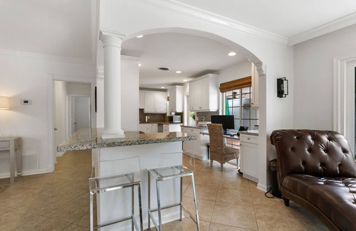 Florida North Atlantic Coast Casa | WALK 2 BEACH, HEATED POOL, PUTTING GREEN, 4be 2 ba, Tropical oasis